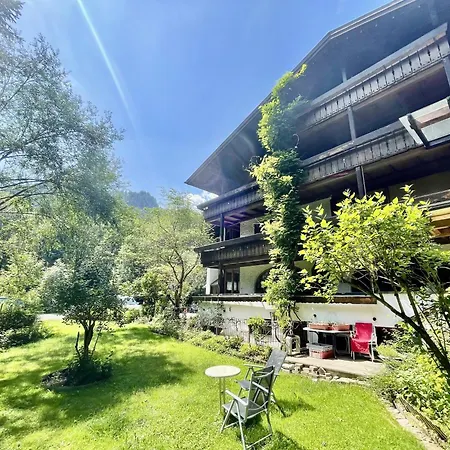 Kleine 2-raum-wohnung Strolch Apartman